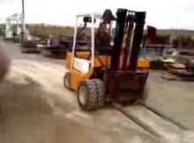forklift peel out in manual hyster