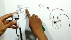 Alat Pendeteksi Maling/Penyusup tanpa Mikrokontroler Arduino - Sensor PIR dan Buzzer